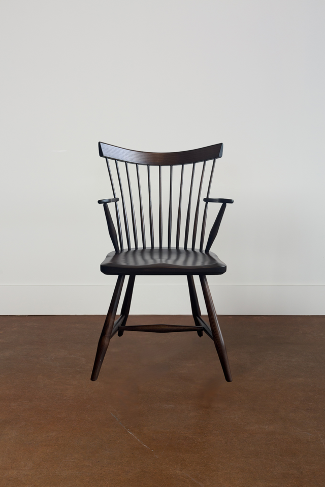 Contemporary Mid Back Arm Chair